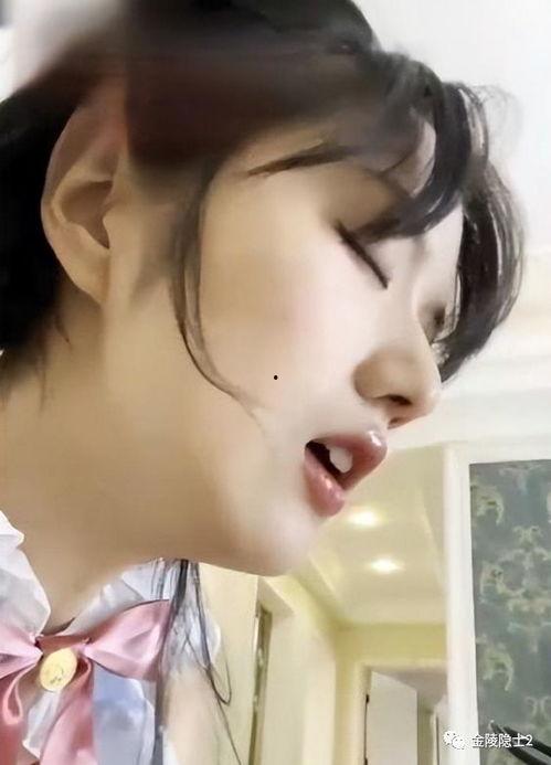 狐仙网红珍妮吃瓜视频,揭秘吃瓜视频背后的神秘魅力 第2张 狐仙网红珍妮吃瓜视频,揭秘吃瓜视频背后的神秘魅力 第2张